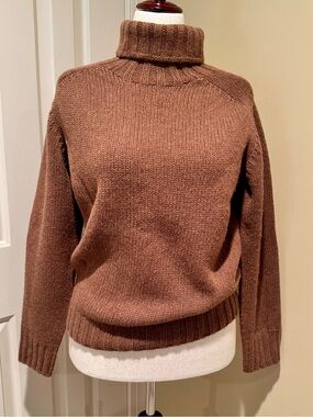 Filson 100% Scottish Lambswool Brown Ribbed Turtleneck Sweater